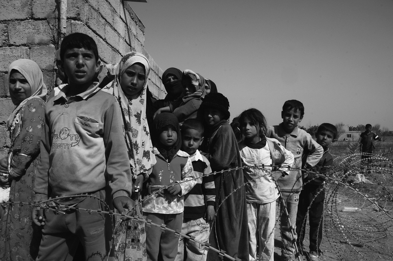 children-of-war-1172016_1280-1.jpg