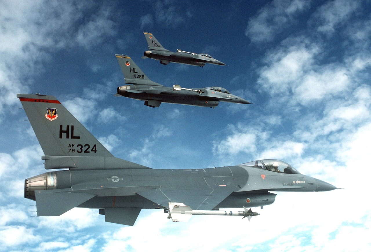 fighter-jets-1020_1280.jpg