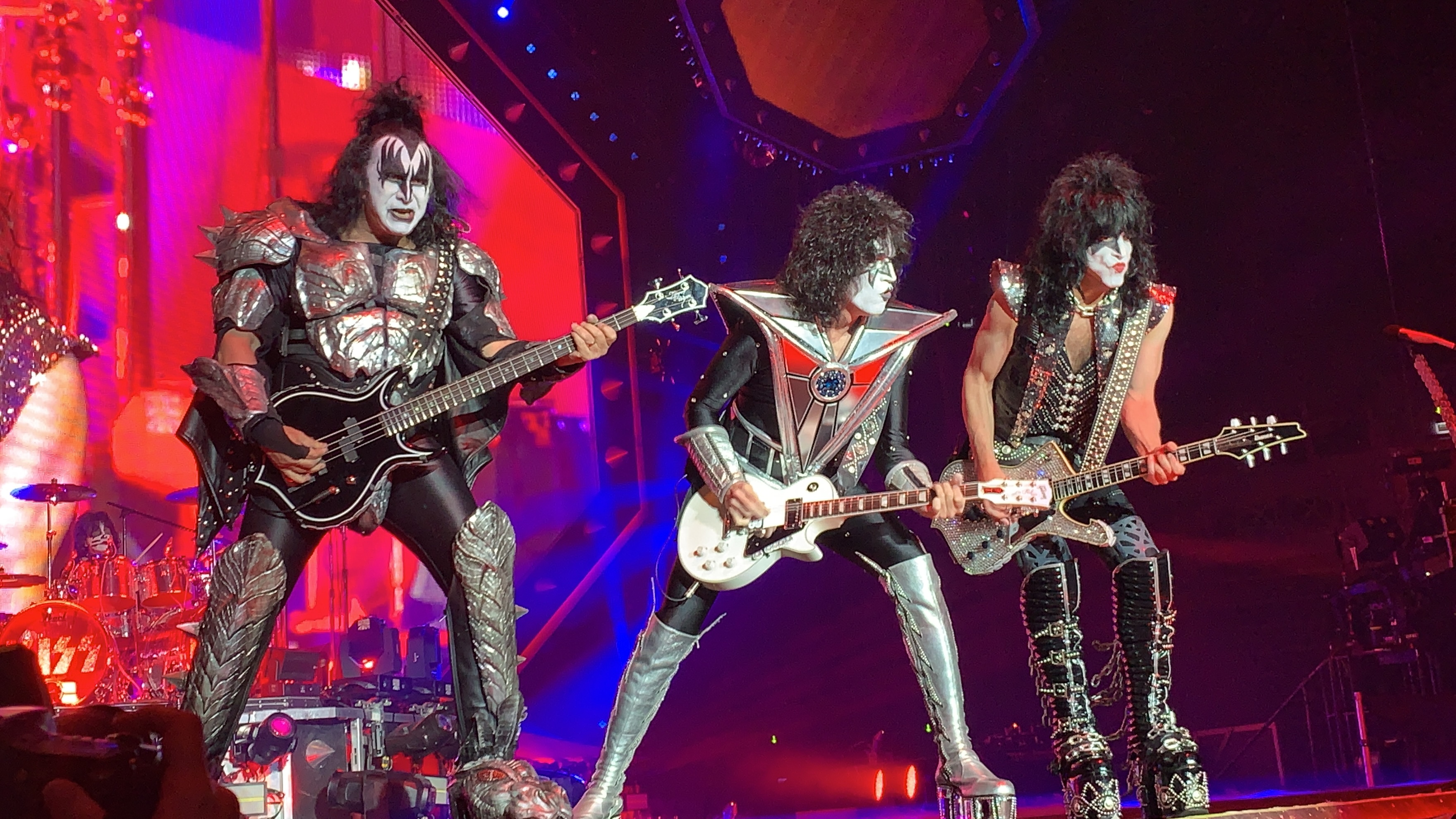 Kiss_Cracow_2019.jpeg