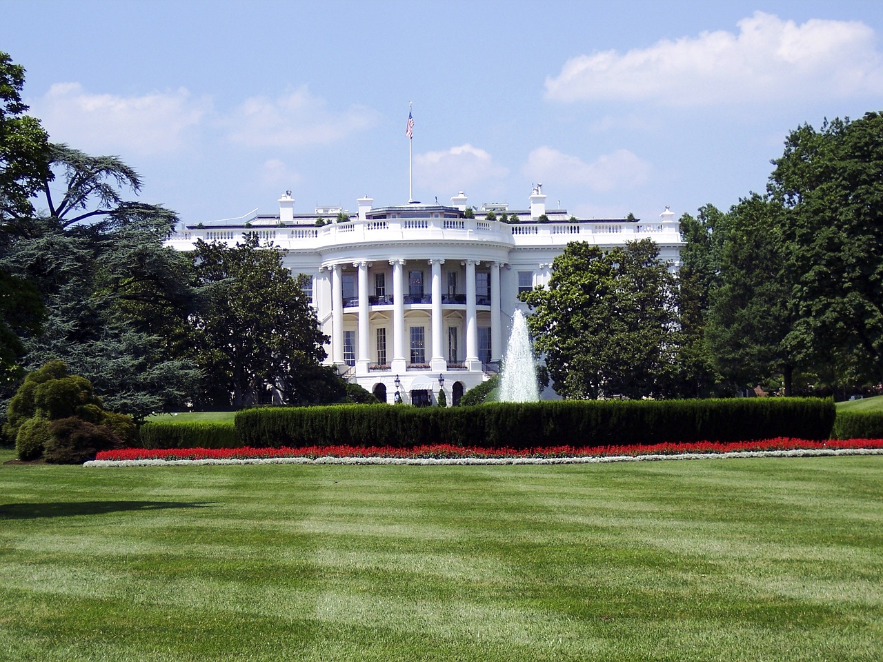 administration-1846270_1280.jpg
