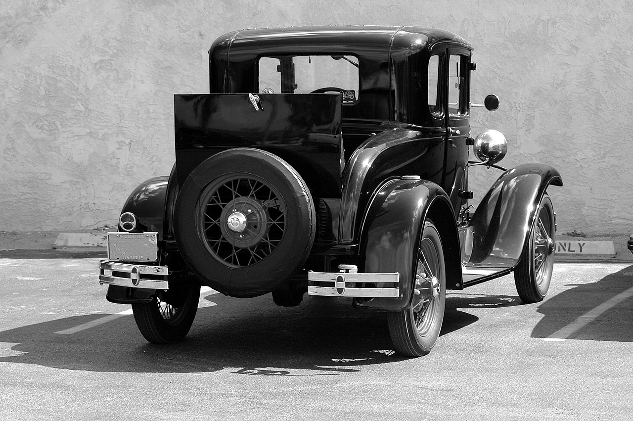 old-model-t-ford-2683786_1280.jpg