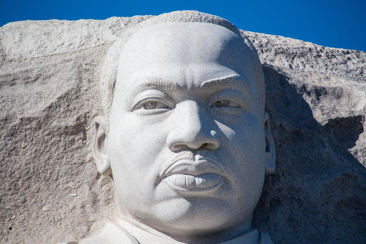 people-3254836_1280.jpg