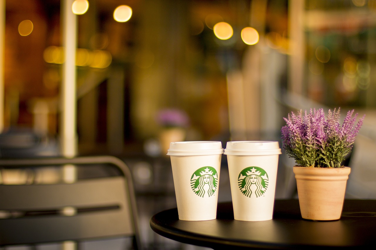 starbucks-1281880_1280.jpg
