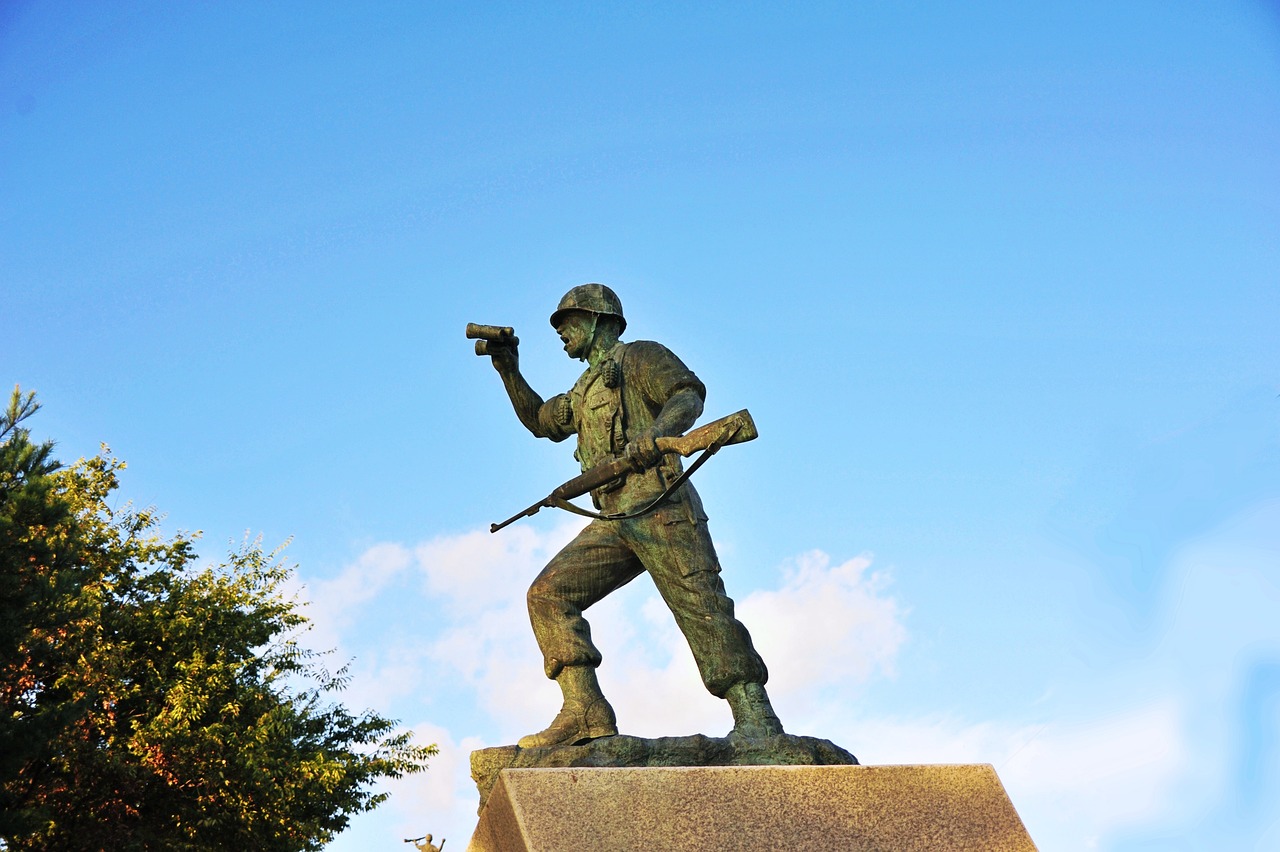 statue-4532205_1280.jpg