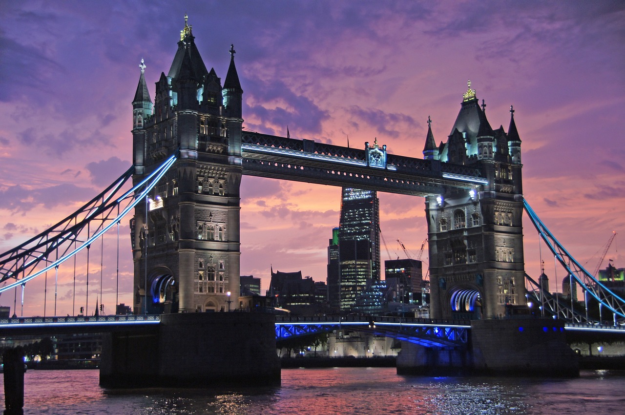tower-bridge-441853_1280.jpg