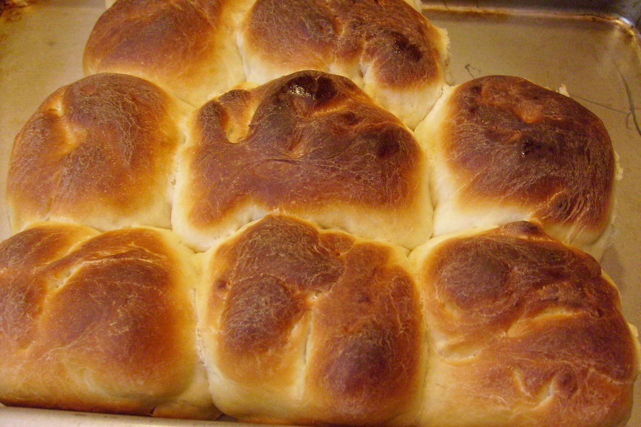 rolls-2049_1280.jpg