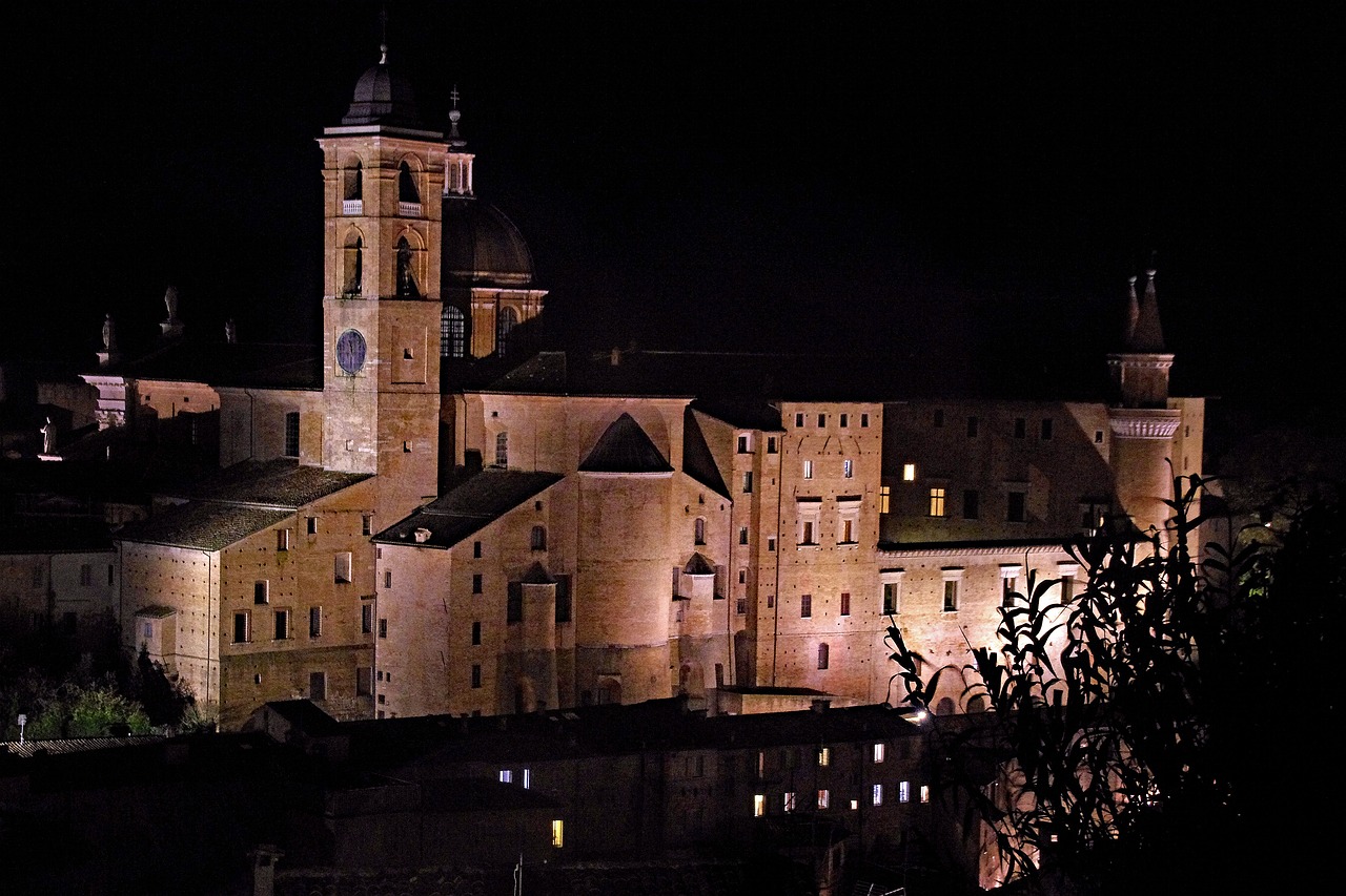 urbino-3805783_1280.jpg