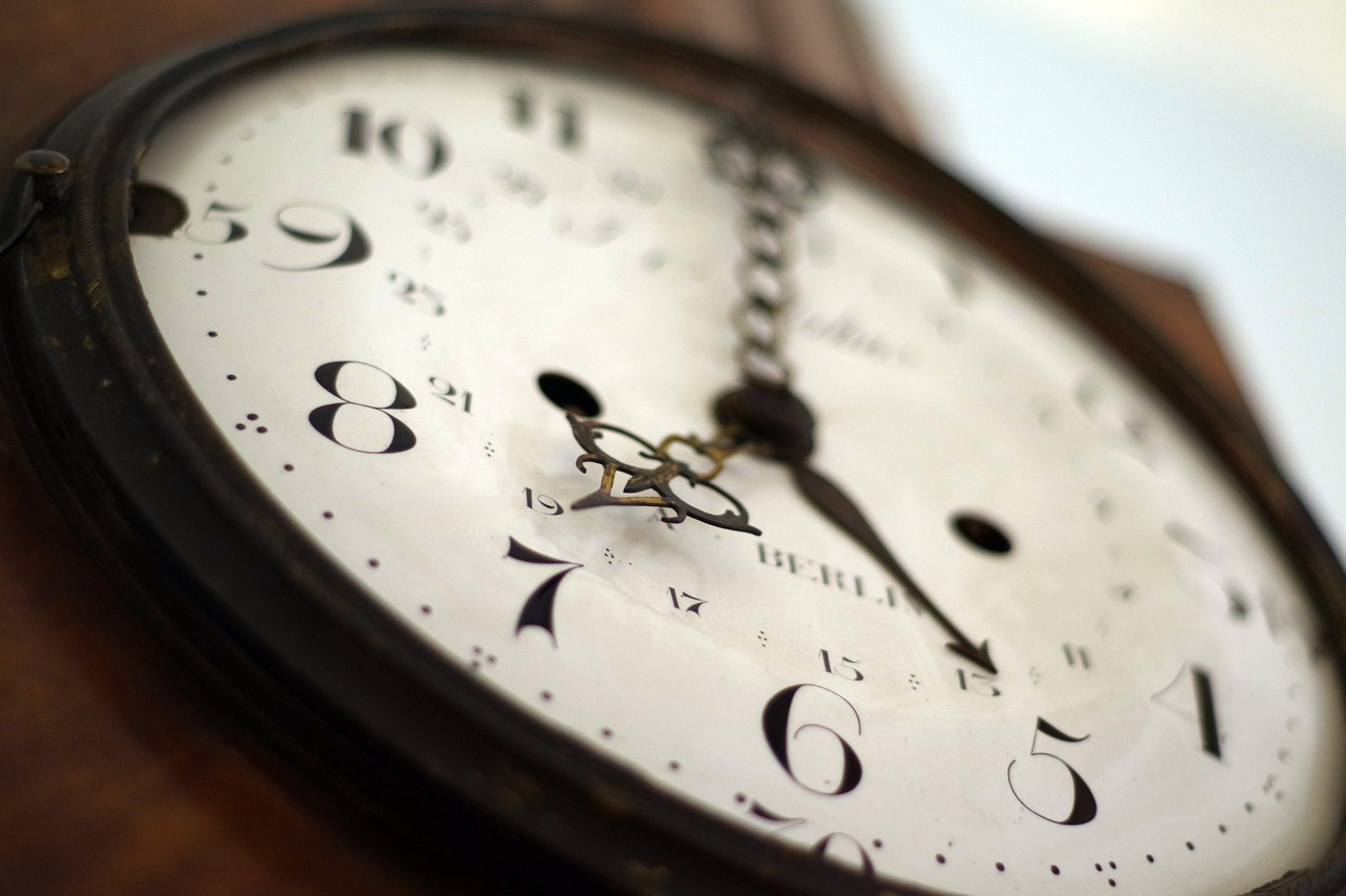 Clock-1528798 1280