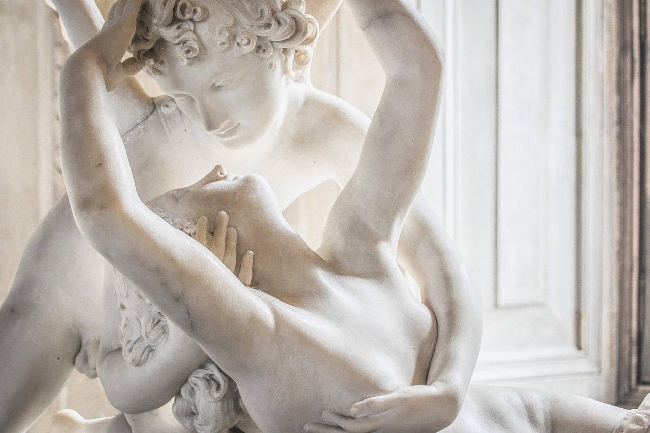statue-4255695_1280.jpg