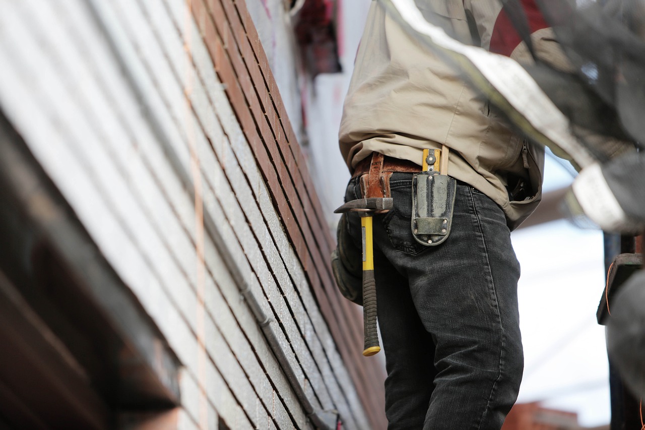 construction-worker-569149_1280.jpg