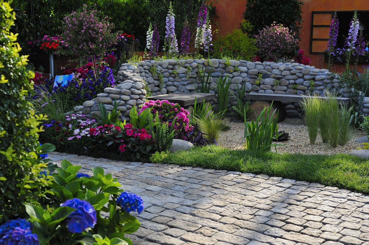 garden-5085356_1280.jpg