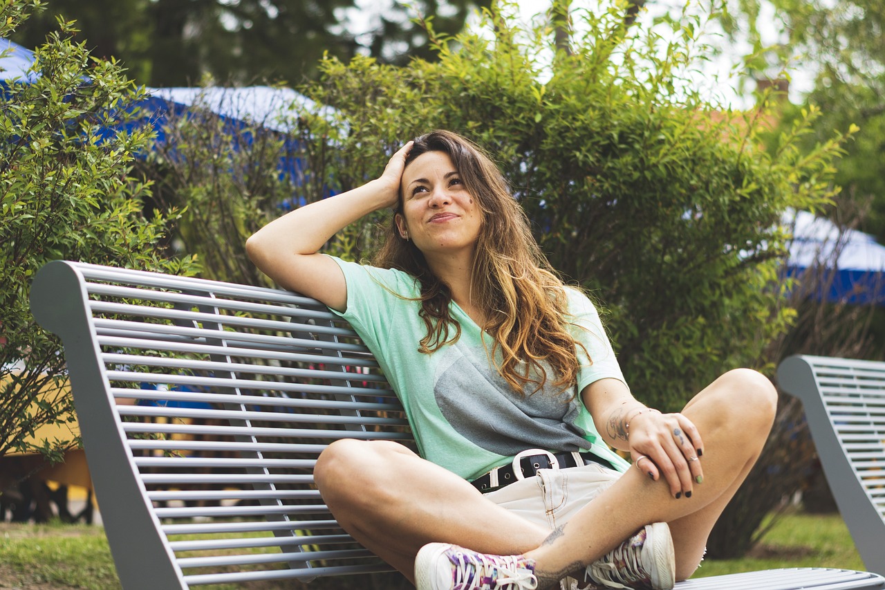 woman-thinking-3814144_1280.jpg