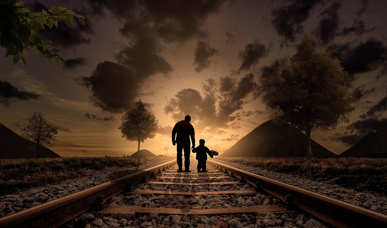 father-and-son-g03cfb9bfa_1280.jpg