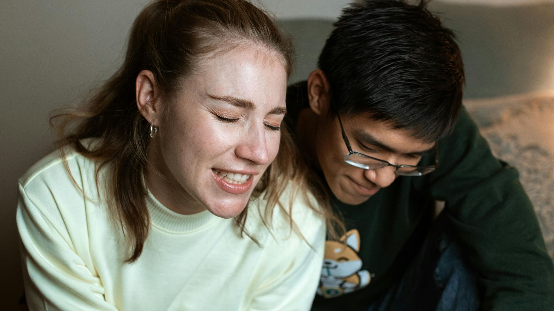 20 Obvious Signs You're Dating An Only Child TheZenParent