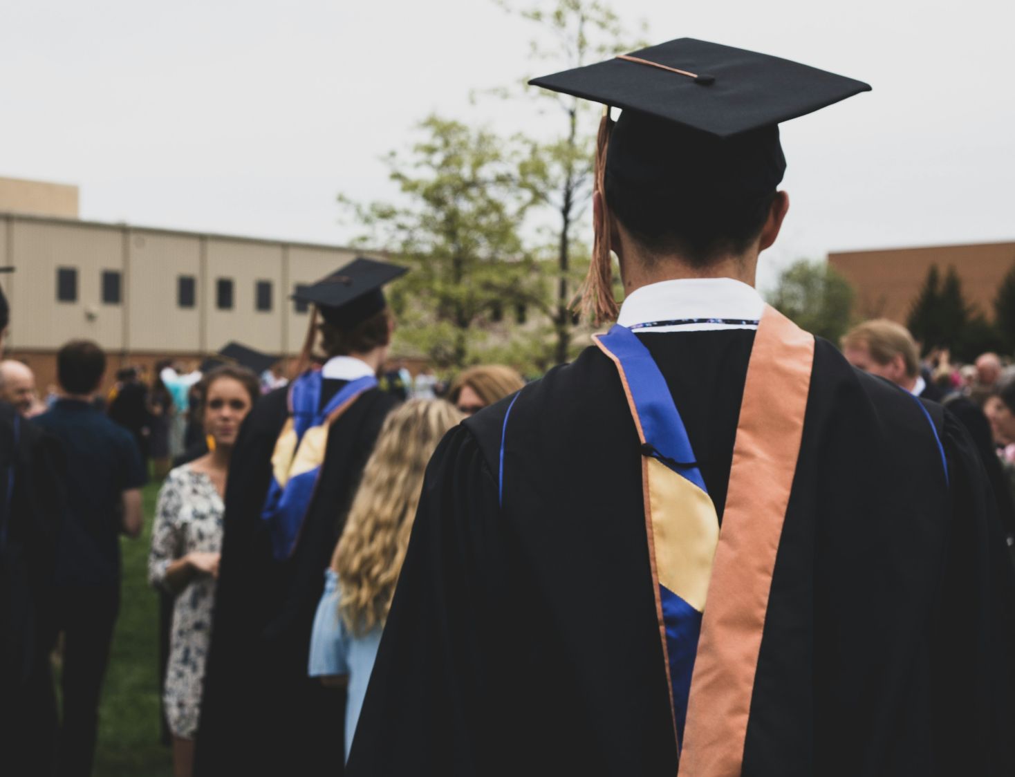 10 College Majors Most People Regret & 10 That Set You Up For Life